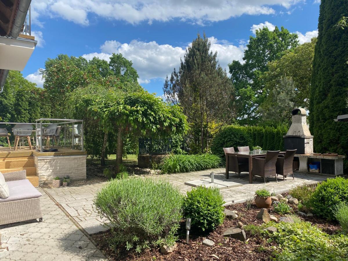 Vila Evio Třeboň Exteriör bild